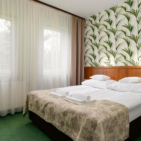 פוזנן Hotel Zielony מראה חיצוני תמונה