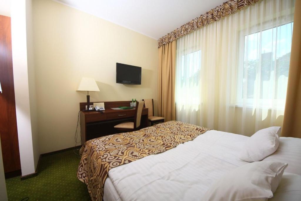 פוזנן Hotel Zielony מראה חיצוני תמונה