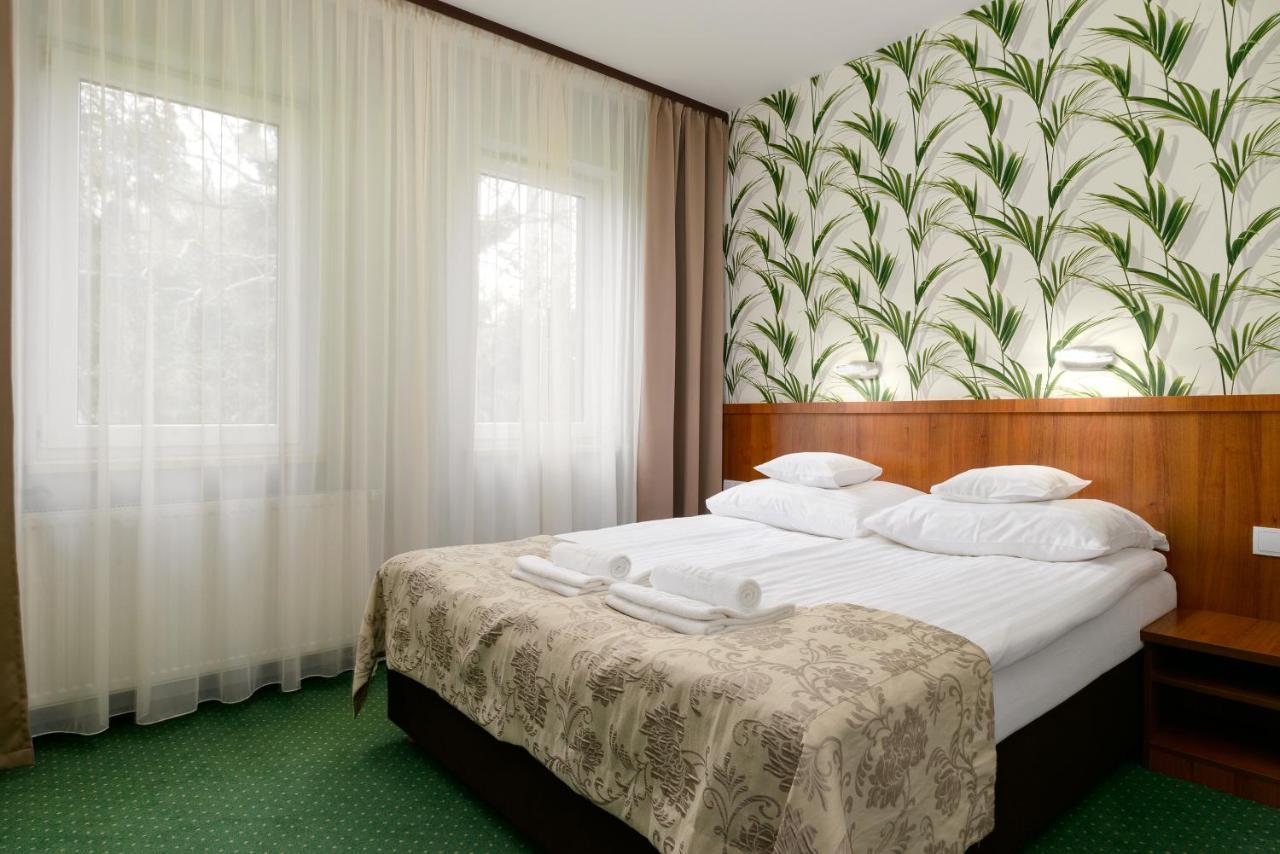 פוזנן Hotel Zielony מראה חיצוני תמונה