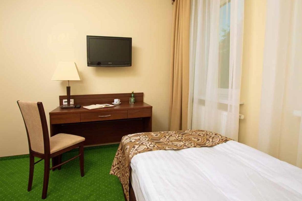 פוזנן Hotel Zielony מראה חיצוני תמונה
