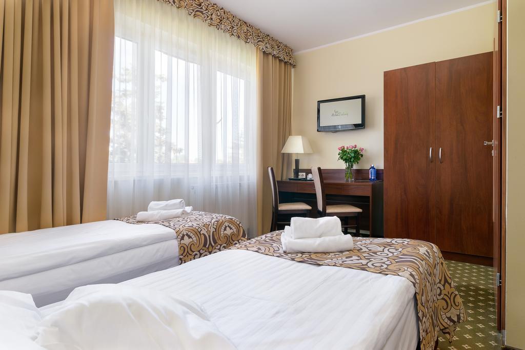 פוזנן Hotel Zielony מראה חיצוני תמונה