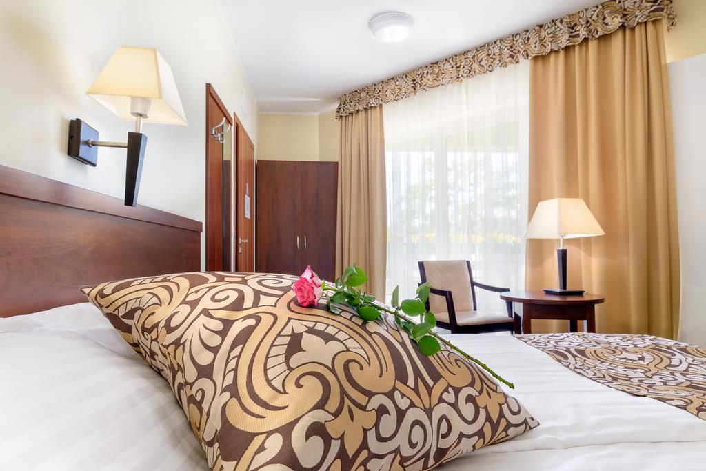 פוזנן Hotel Zielony מראה חיצוני תמונה