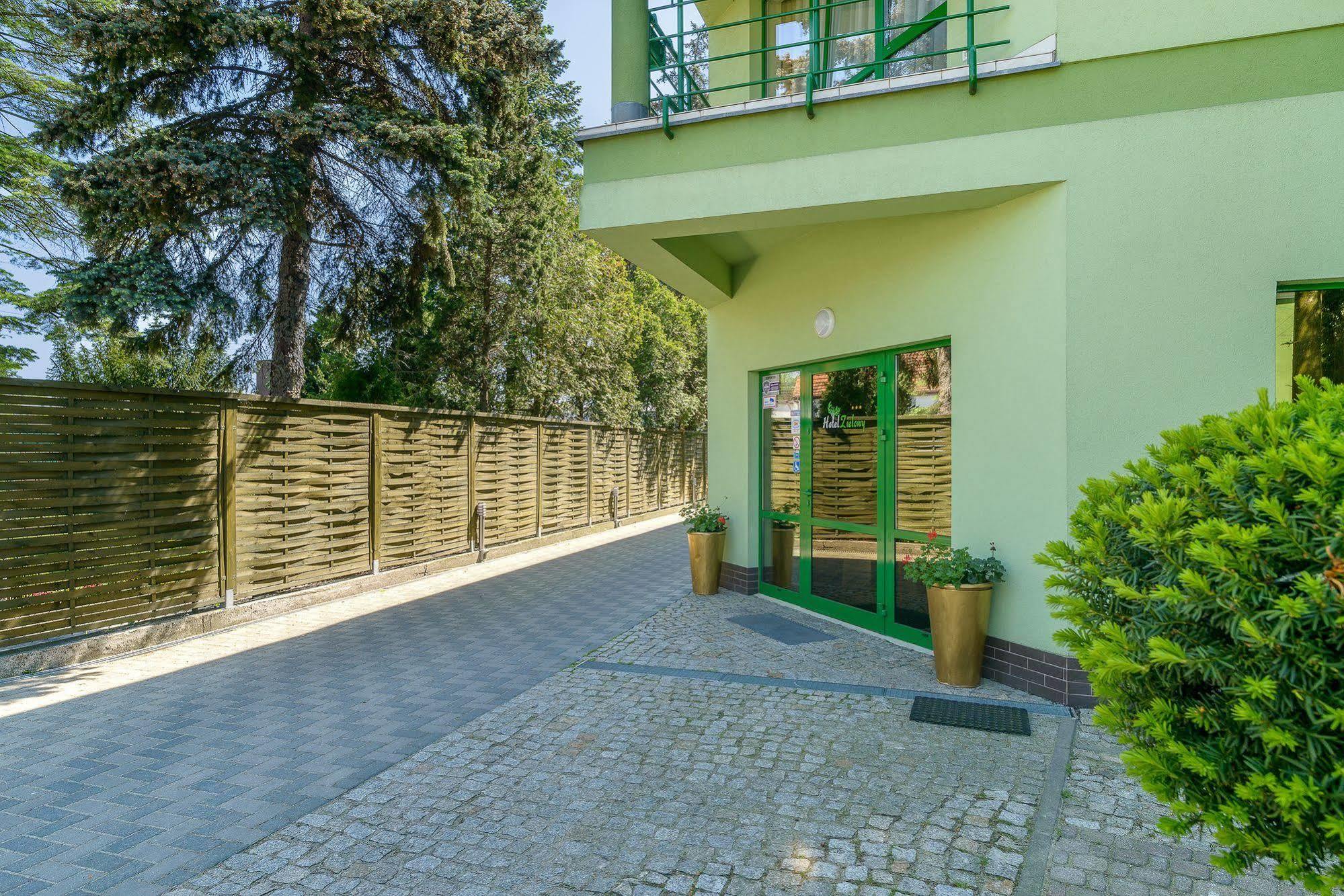 פוזנן Hotel Zielony מראה חיצוני תמונה