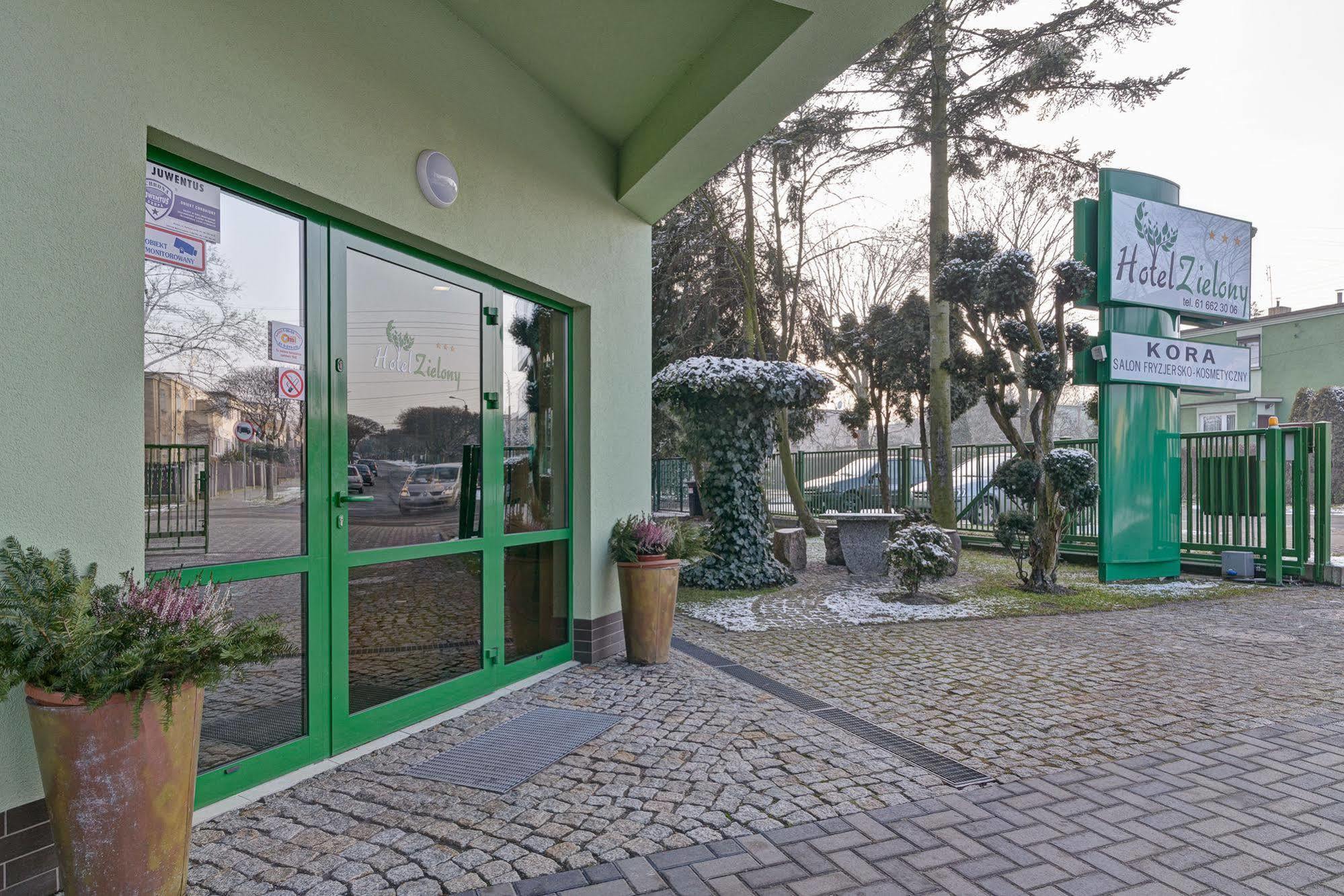 פוזנן Hotel Zielony מראה חיצוני תמונה